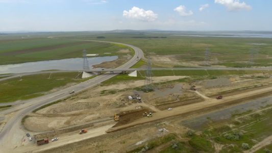 Крымскій мостъ 4К: Строящаяся развязка у Ахтанизовскаго лимана на Тамани